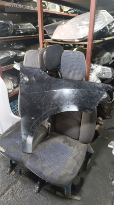 RENAULT FLUENCE  SAĞ ÖN ÇAMURLUK ORJİNAL ÇIKMA