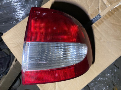 Megane 1 sağ arka dış stop