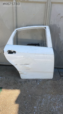 FİAT LİNEA SAĞ ARKA KAPI