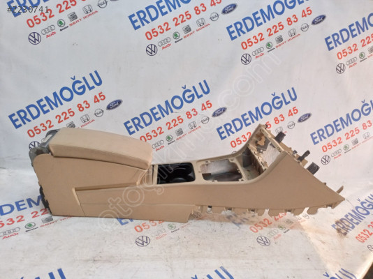 2006-10 PASSAT B6 HİGHLİNE ORJ. ÇIKMA ORTA KONSOL BEJ