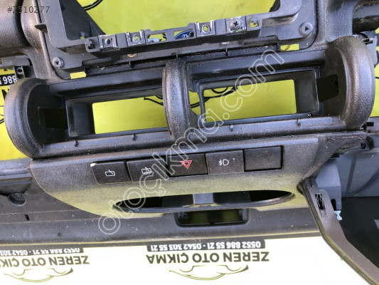 LAND ROVER FREELANDER 1 DÖRTLÜ DÜĞME ÇIKMA