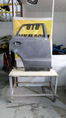 Audi Q3 sağ arka SIFIR kapı