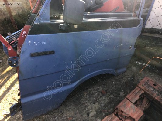 Mazda E2200 Çıkma Sol Ön Kapı