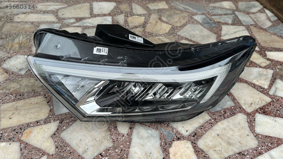 HYUNDAİ İ20 ÇIKMA ORJİNAL HATASIZ  LEDLİ SOL ÖN FAR GY