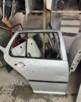 VOLKSWAGEN GOLF 4 SAĞ ARKA KAPI ORJİNAL EYUPCAN OTO