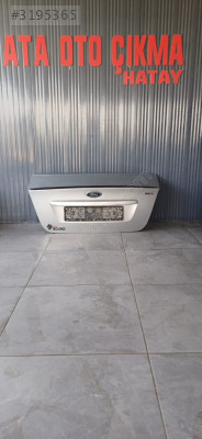 Ford fokus 2arka bagaç kapağı