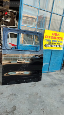 citroen jumpy çıkma sağ sürgülü orta kapı az hasarlı