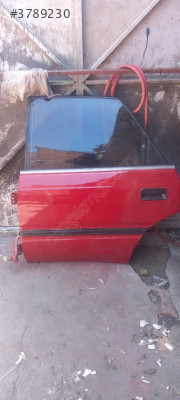 Çıkma mazda 626 hatcback sol arka kapı