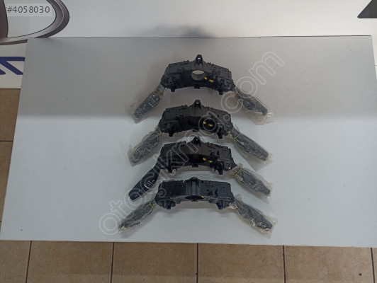 HYUNDAİ BAYON 2020-2025 FAR SİLECEK KOL GRUBU ORİJİNAL SIFIR