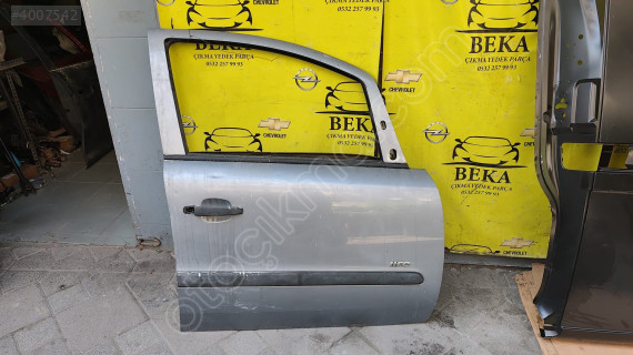 OPEL VİVARO SAĞ ÖN KAPI ÇIKMA ORJİNAL YEDEK PARÇA