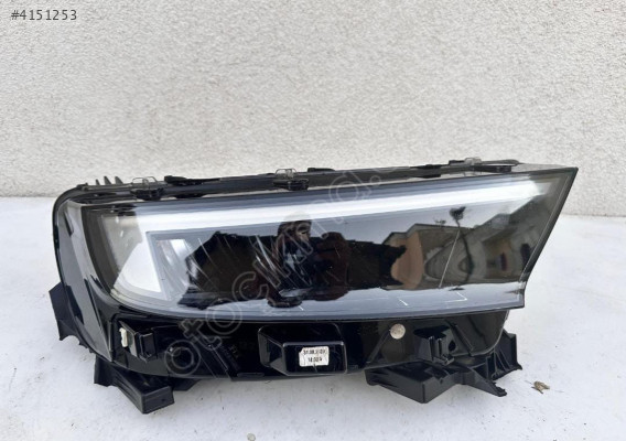 OPEL MOKKA  B ORJINAL ÇIKMA SAĞ  FAR