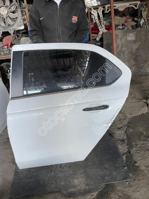 Peugeot 301 sol arka kapı orjınal çıkma