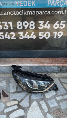 Peugeot 2008 hatasız far sağ Orjinal