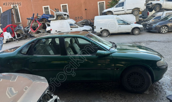 OPEL VECTRA B SAĞ ÖN KAPI ÇIKMA ORJİNAL GM