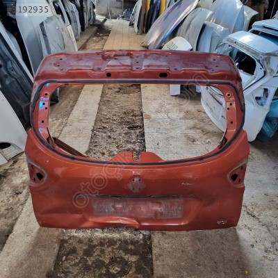 Renault captur bagaj kapağı