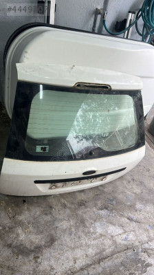 Ford fiesta bagaj kapağı dolu hatasız