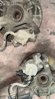 2016 DACIA DOKKER ÇIKMA ORJİNAL GARANTİLİ ÖN FREN MERKEZİ