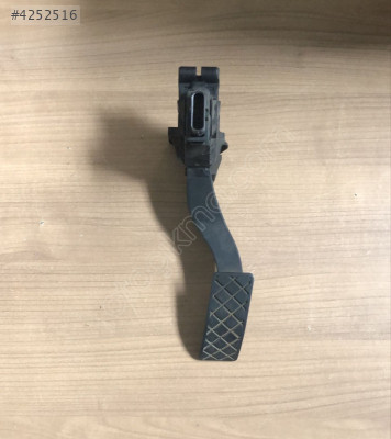 5Q1723503H AUDİ SKODA SEAT VW GAZ PEDALI 2013-2018