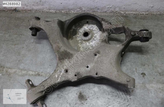 VOLVO XC90 ARKA SALINCAK