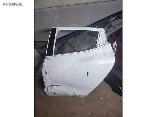 RENAULT CLİO 4 SOL ARKA KAPI