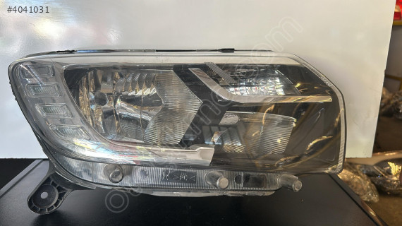 DACİA SANDERO LEDLİ SAĞ FAR ORJİNAL ÇIKMA