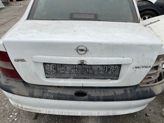 OPEL VECTRA B BAGAJ KAPAĞI