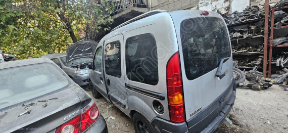 Renault Kangoo sol sürgülü kapı
