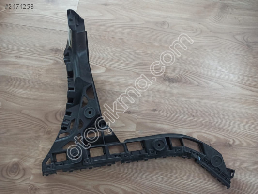 Volkswagen Jetta 15-18 Arka Tampon Braketi Sol 5C6807375