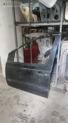 2001-2004 MERCEDES VANEO SOL ÖN KAPI