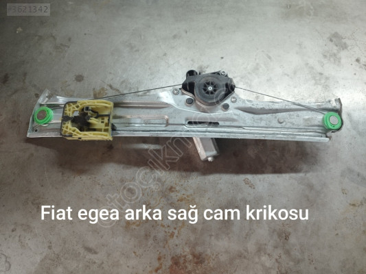 Fiat egea arka sağ cam krikosu