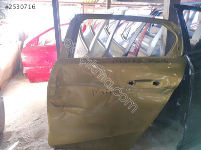 Opel Astra L Sol Arka Kapı