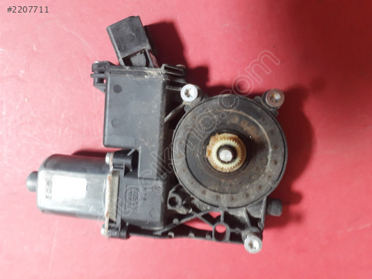 Opel Insignia Sağ Ön Cam kiriko motoru cam motoru