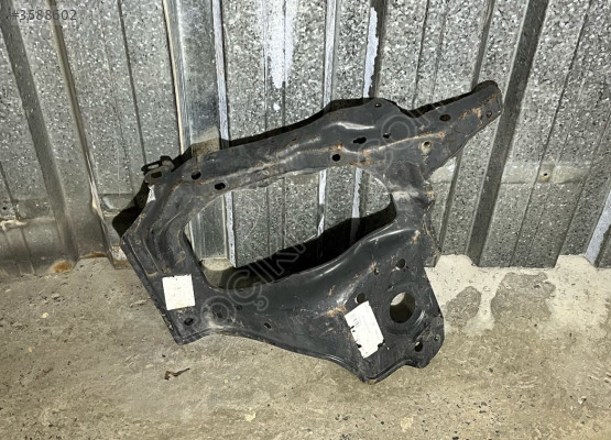 OPEL COMBO SAĞ FAR YUVASİ SIFIR
