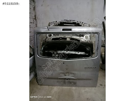 Renault trafic3 tek açılır bagaj kapağı 8.000 TL