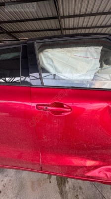 SUZUKI SWIFT 2020 ORJİNAL BAGAJ CAMI