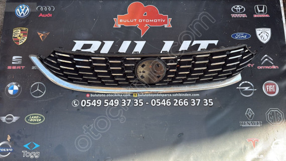 Orjinal Çıkma Fiat Egea Ön Panjur Parçası