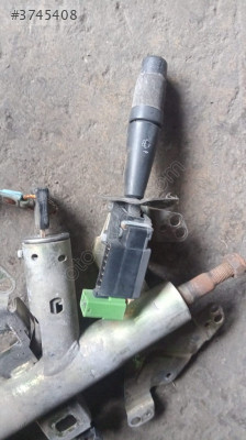 Pejo 205 iç silecek kolu yedek parça