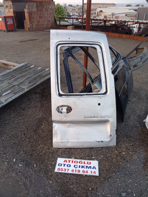 Opel combo arka bagaj kapağı sağ orjinal 2001-2011