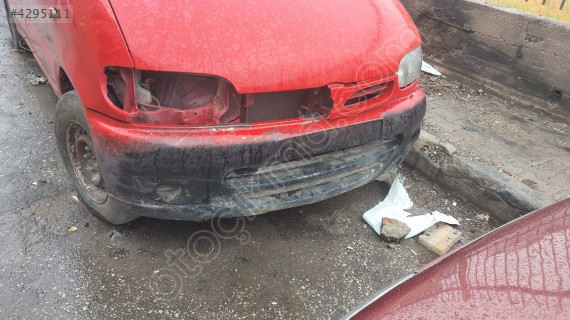 Nissan vanetta ön tampon parçası