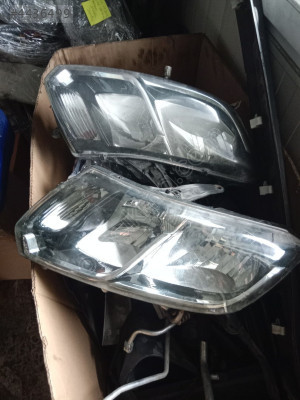 Renault symbol 2015 model araç sağ sol far