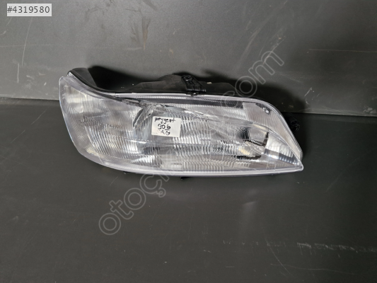 PEUGEOT 306 SAĞ ÖN FAR ÇİZGİLİ CAM SIFIR 1997-1999