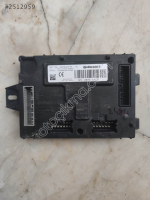 Renault Clio UCH Beyni BCM T4SL 284B14302R - A2C92226105