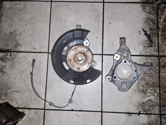 ÖZMEN OPEL ASTRA J SAĞ SOL ÖN AKS TAŞIYICISI