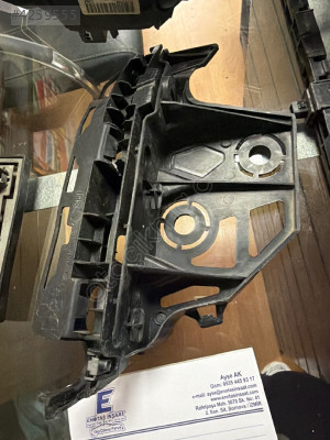 Peugeot 5008 ön tampon braketi