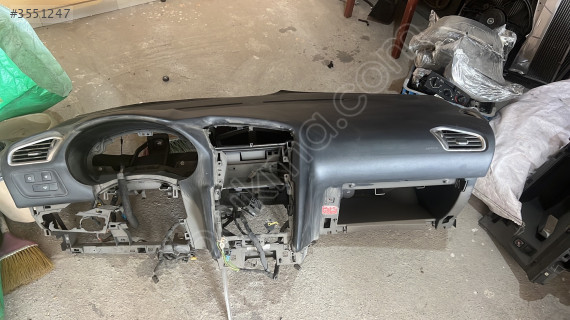 Citroen c4 çıkma göğüs