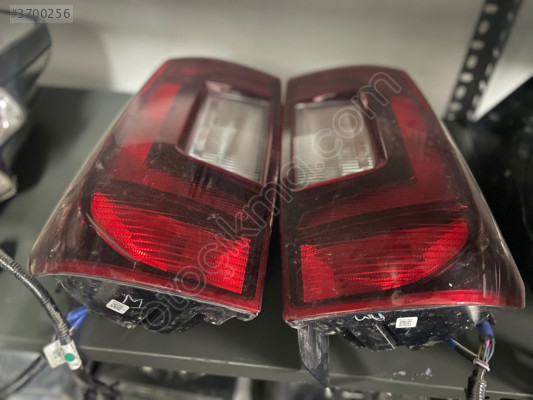 2024 AMAROK ÇIKMA ORJİNAL SAĞ VE SOL STOP