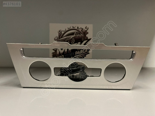 PASSAT B8 KLİMA PANEL ÇERÇEVESİ ORJİNAL 3G1863100