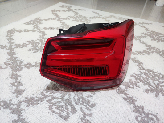 Audi Q2 çıkma sağ arka stop 81A945092.(PAZARLIK VARDIR)
