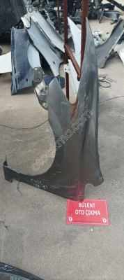 Honda Civic sol ön çamurluk orijinal çıkma