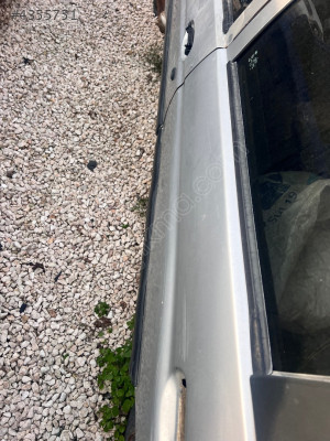 FORD ESCORT 96 DIŞ CAM SIYIRICI ÇITA TAKIM ŞEKLİNDE